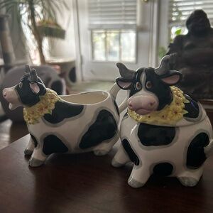 Daisy Cows 
by FITZ & FLOYD